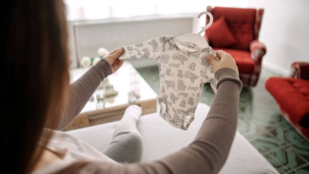 How-Long-Do-Newborn-Clothes-Fit